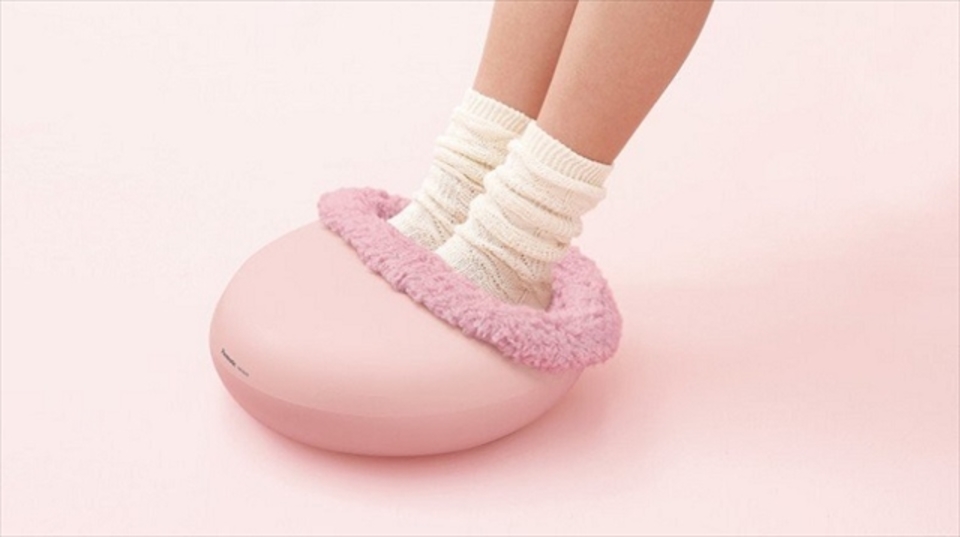 寒い日の癒やしは足元から「フットインリフレ」温めて揉むフットマッサージャー