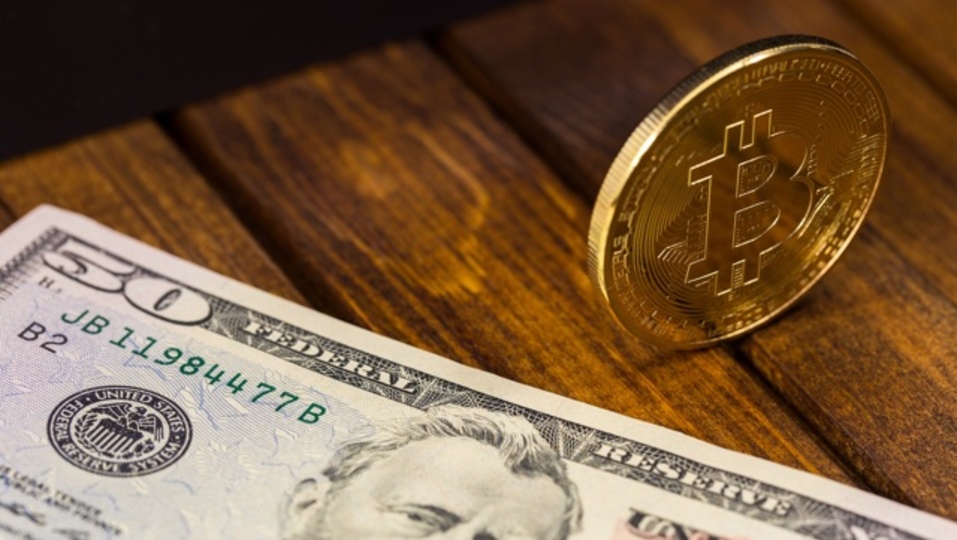 米大統領選の裏でビットコインが急騰した理由