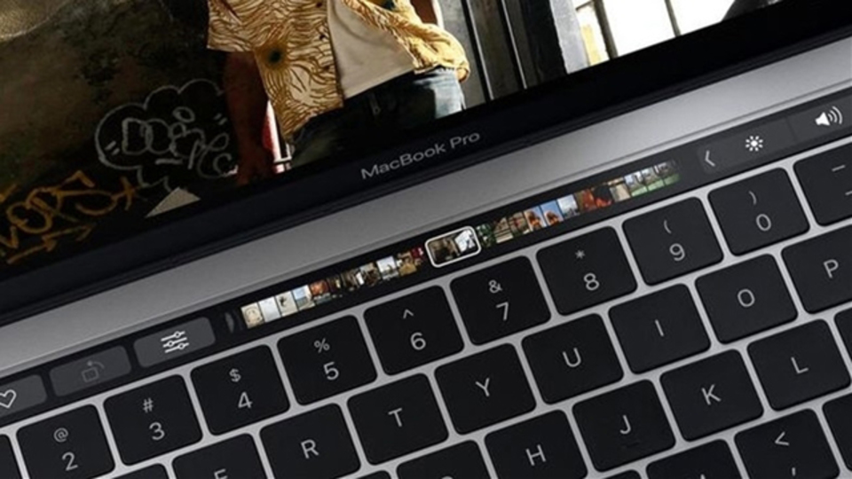 新MacBook Pro、売上は男性ユーザーが中心