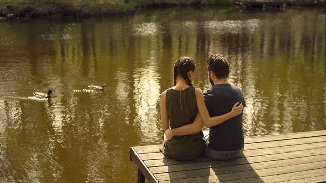 恋人との会話に上手に「からかい」を入れると関係が長続きする