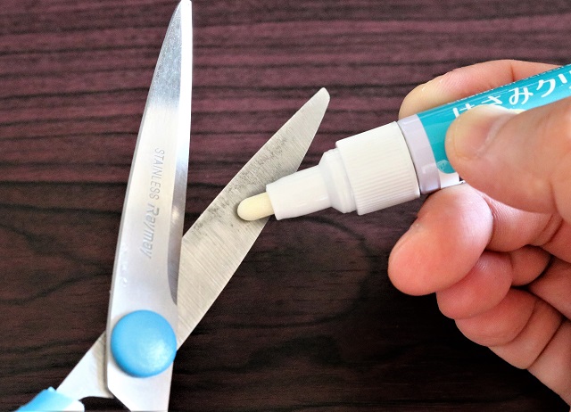 170224_scissors_cleaner_03.jpg