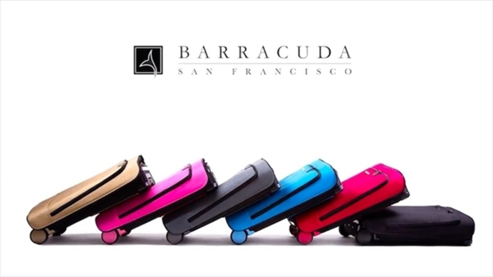 「あったら便利!」な機能を多数搭載した、折りたたみスーツケース「Barracuda」