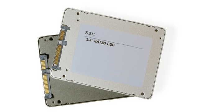 パソコンのSSDを安全に処分するには