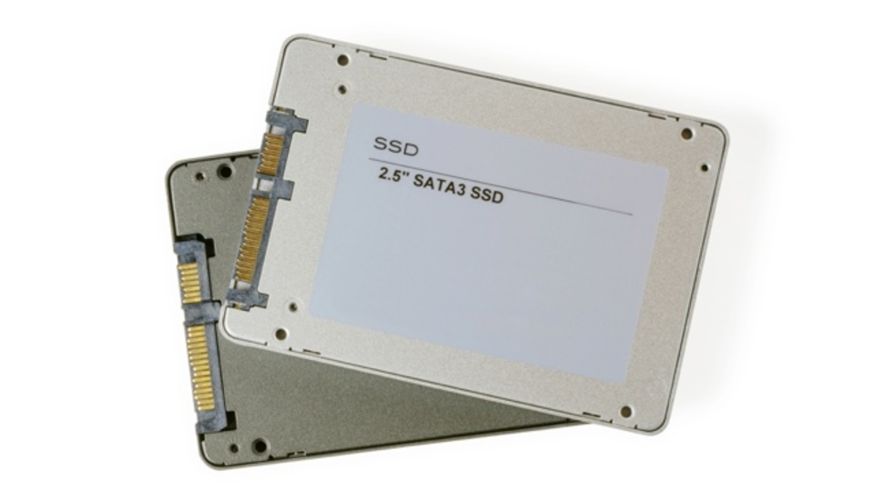 パソコンのSSDを安全に処分するには
