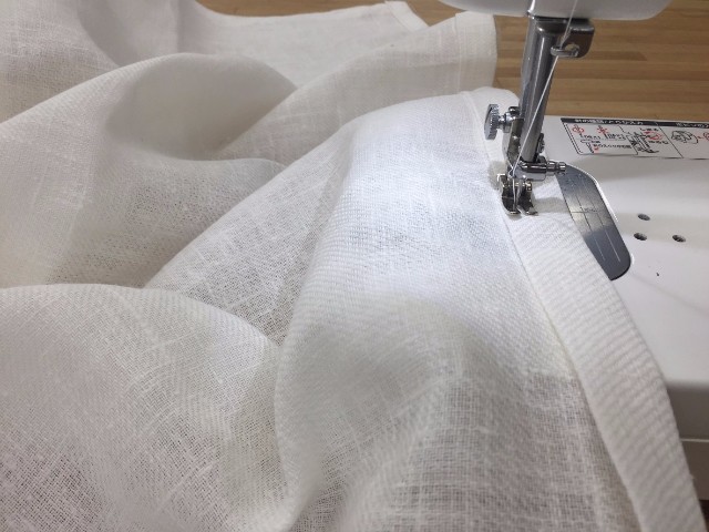 170423_roomie_ikea_curtain_10.jpg