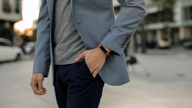 25%もスリムになったFitbitの新製品「Alta HR」を使ってみた