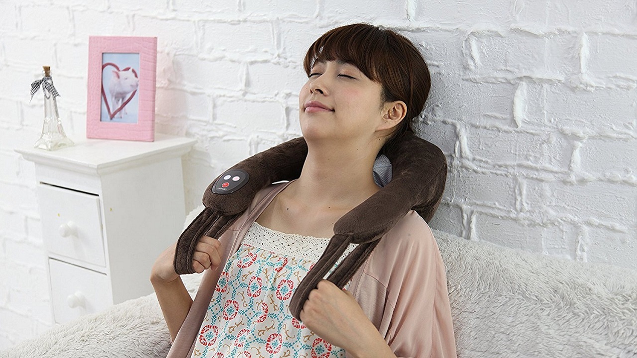 170615_neckmassager_02-1