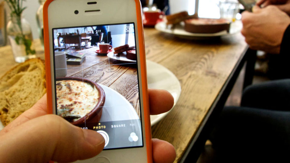 写真共有コミュニティ「EyeEm(アイエム)」に人工知能でベストショットを選ぶ機能が搭載