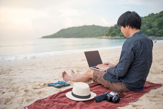 働きながら旅をする! デジタルノマドに不可欠な5つのコミュニケーション術