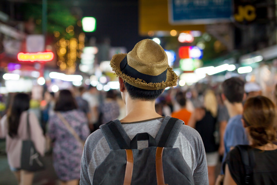 これもマナー違反? 海外で「失礼な外国人」と思われる残念な行動