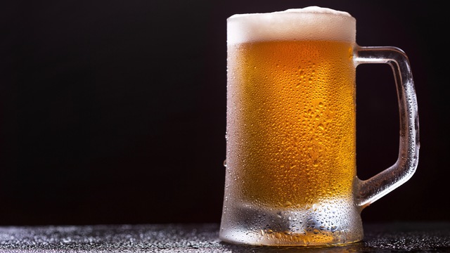 おいしさだけじゃない? ビールを泡だてたほうがいい意外な理由