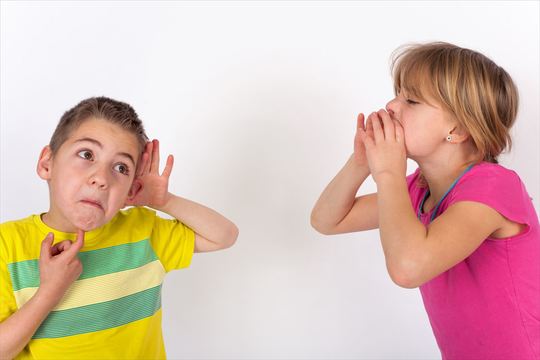自分の声が他人の耳にはどう聞こえているか調べる方法