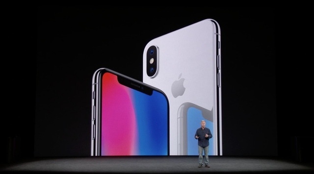 「iPhone X」は遅れて登場。10月27日予約開始、発売は11月3日ですよ