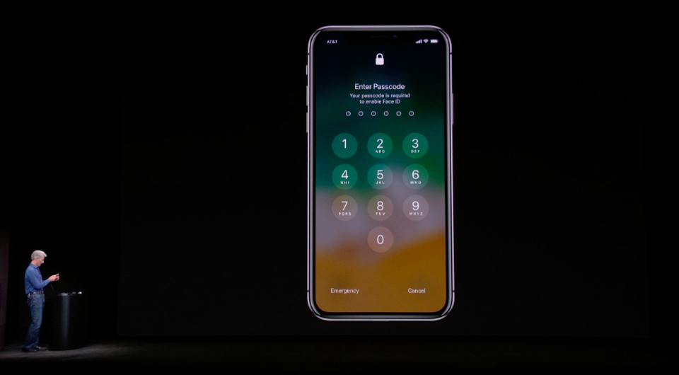 ミスじゃないんだから! iPhone Xの「Face ID」デモ1発目で顔認識が反応しなかった本当の理由