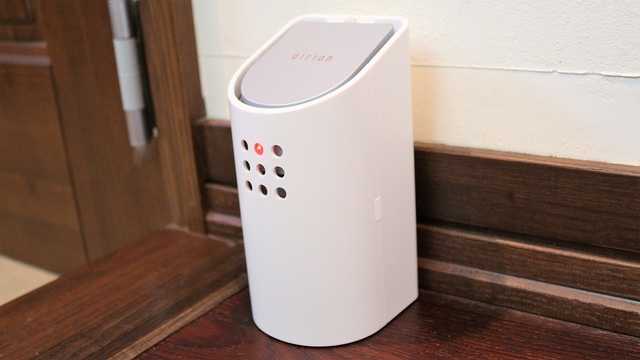 悪臭だけを化学反応で取り除くスリム型デオドライザー【今日のライフハックツール】