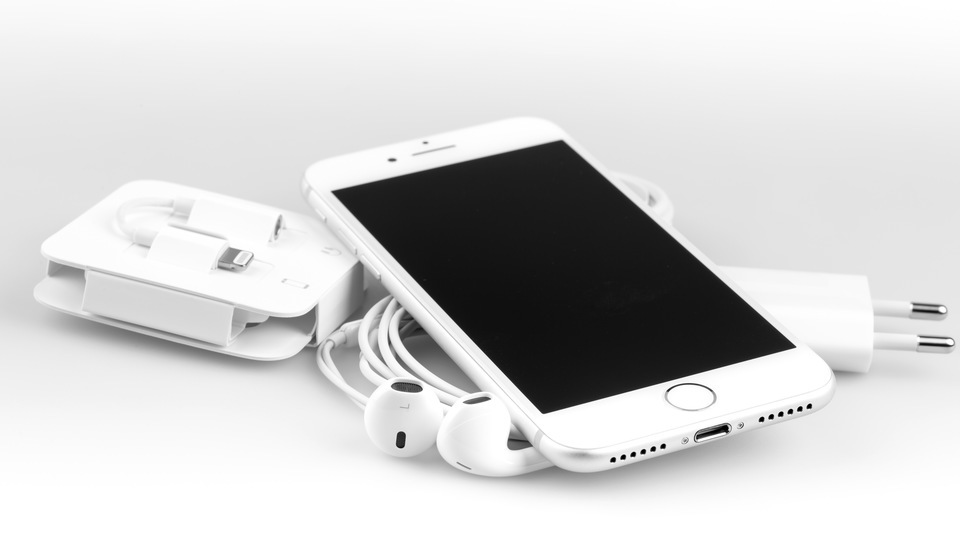Qiとは? Appleが採用した「ワイヤレス充電」についておさらいしておこう