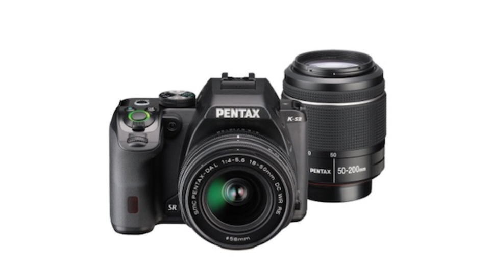 【本日のセール情報】Amazonタイムセールで80%以上オフも! PENTAXデジタル一眼レフカメラや衣類スチーマーがお買い得に