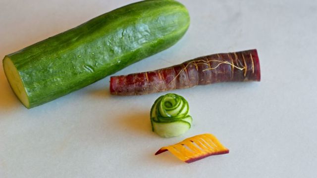 誰でも簡単! ゴミ箱行きの野菜を食卓の名脇役にする方法