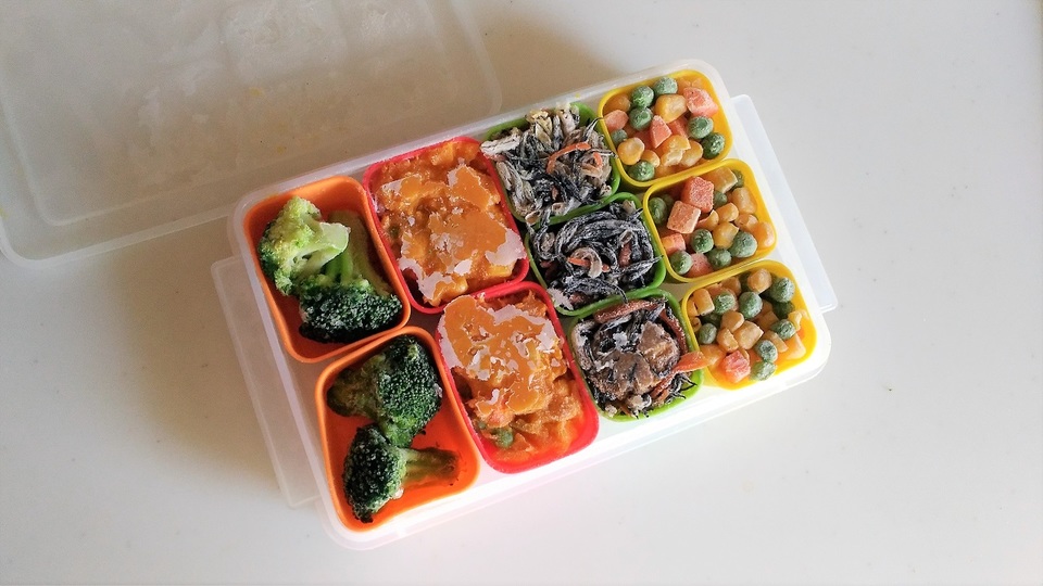 最速でおかずを詰められるお弁当ケース〜壁に穴を開けずにポスターを貼る粘着剤まで【今週のライフハックツールまとめ】