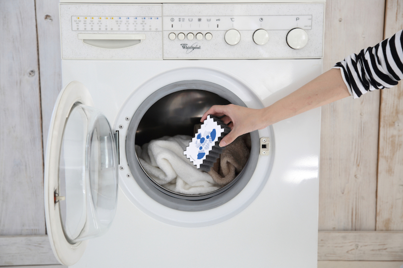 残り1日!衣服についたペットの抜け毛を絡め取るスポンジ「フリーランドリー」のプロジェクトが終了間近