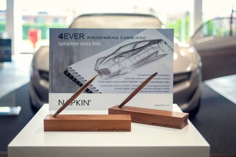 一生使える? インクがいらない不思議なペン「Forever Pininfarina Cambiano」