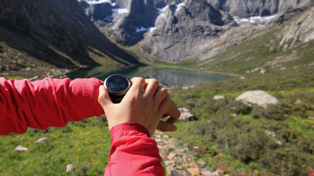 紅葉の季節が到来。登山やハイキングで使いたいスマートウォッチはこれだ