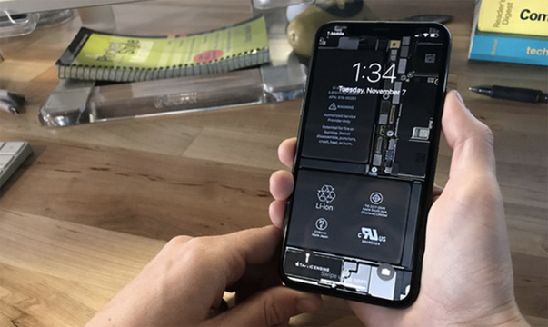 中身が丸見え? 思わず二度見しそうなiPhone Xのスケルトン壁紙