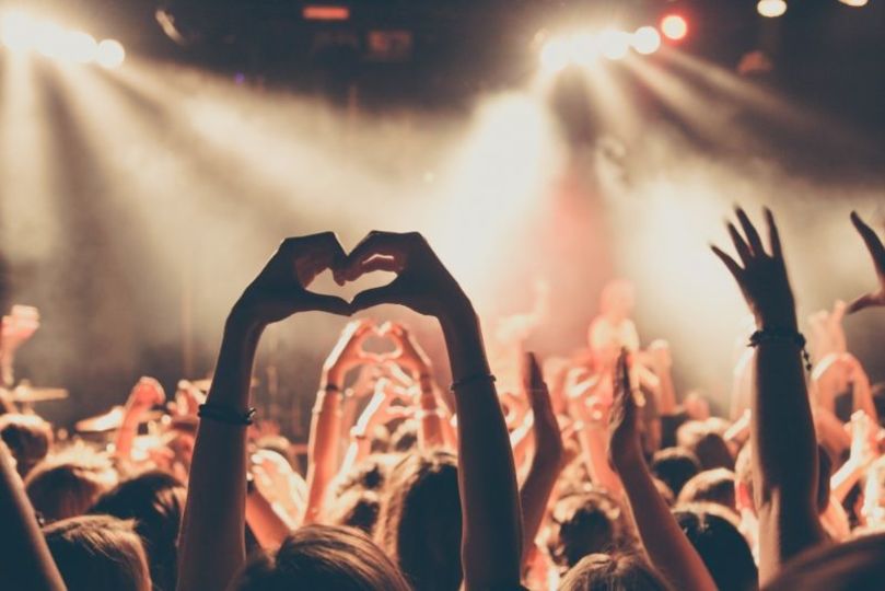 お金をかけずに大好きなクリエイターを応援する方法