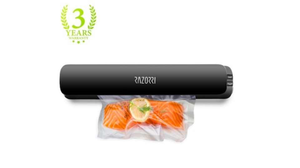 【本日のセール情報】Amazonタイムセールで80%以上オフも! 真空パック器や16in1マルチツールがお買い得に