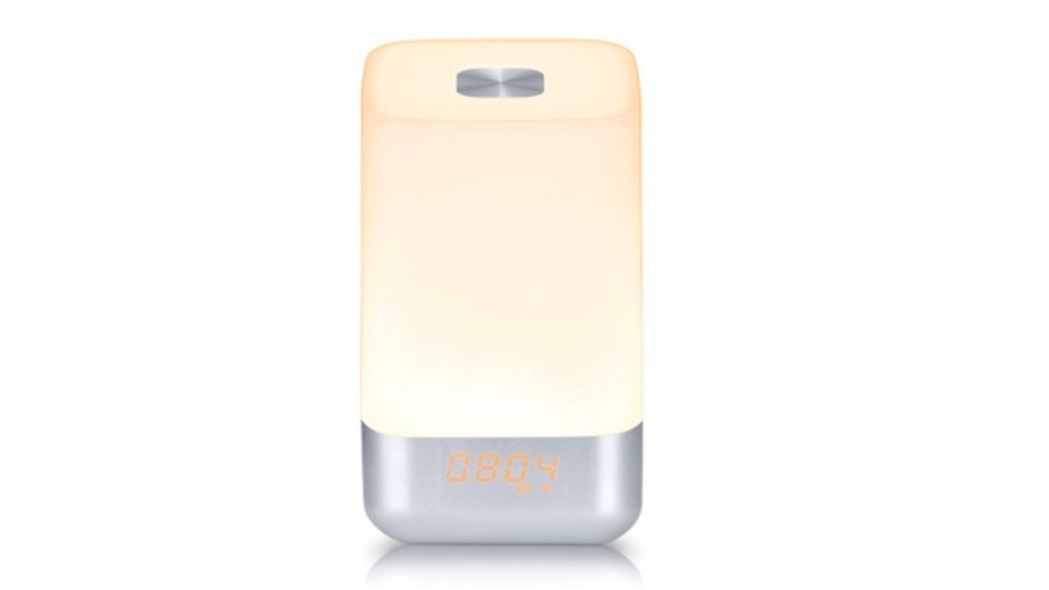 「音+光」で自然な目覚め。アラーム時間に合わせて明るくなる「Wake Up Light」