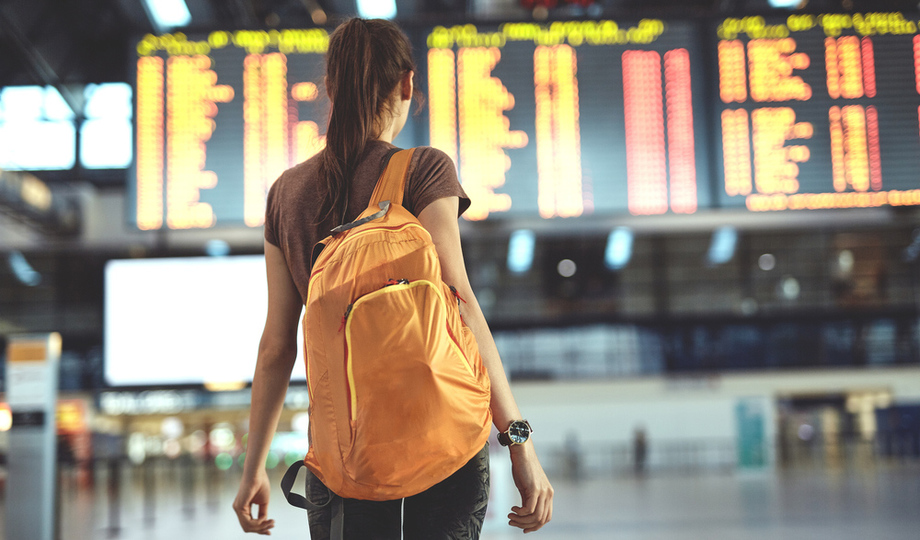 旅行中の荷物を「機内持ち込み手荷物」だけにしぼる方法