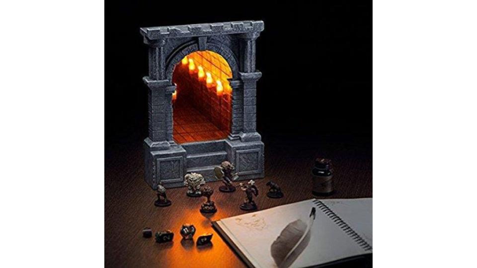 奥にラスボスがいそうで賞。RPGの世界にひたれるアイテム