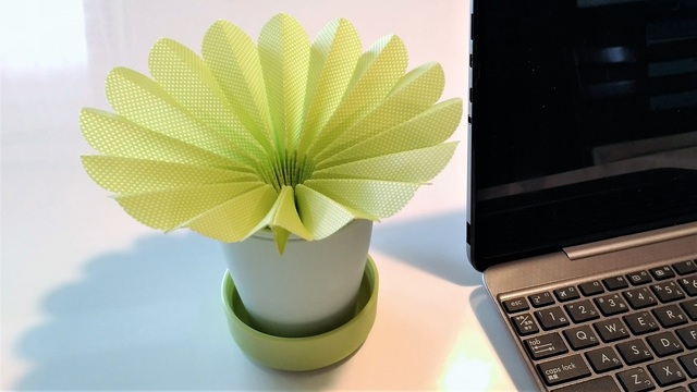 電源不要のパーソナル加湿器は持ち運びOK、デスクでも外出先でも潤う【今日のライフハックツール】