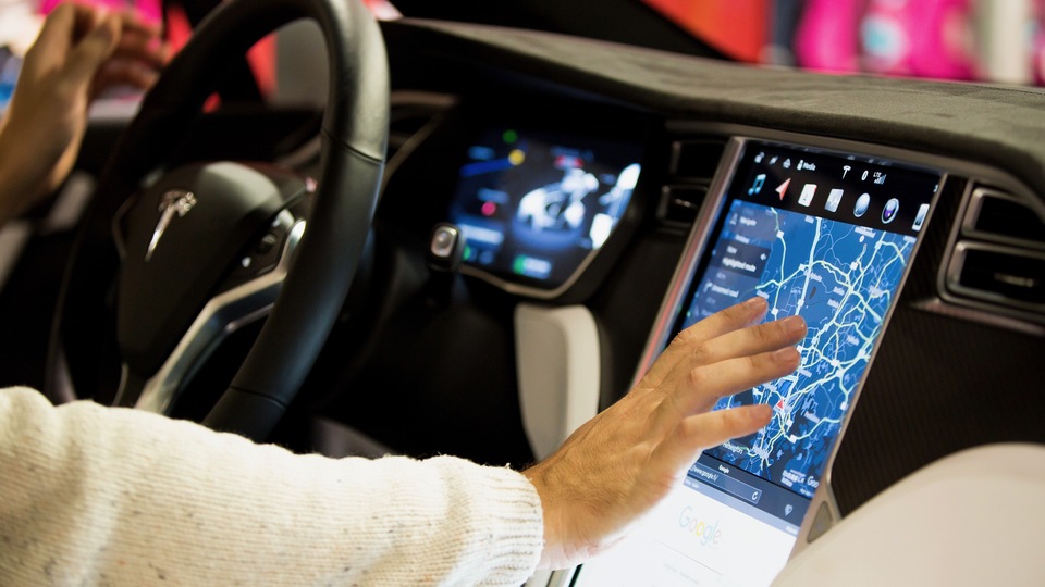 初めてTeslaを運転するときに「すべきこと」と「すべきではないこと」