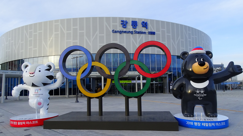 残り10日間の平昌五輪。今後の注目競技と選手を「オリンピックお兄さん」に聞いた