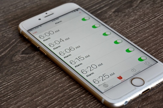 iPhoneのちょっと物足りないアラーム機能を最大限活用する方法