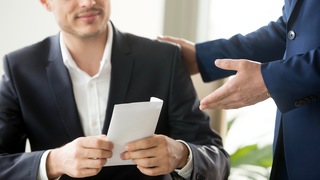 賞与と昇給、どっちがメリットある?