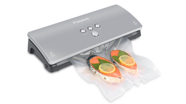 【本日のセール情報】Amazonタイムセールで80%以上オフも! 真空包装シーラーや目覚ましライトがお買い得に