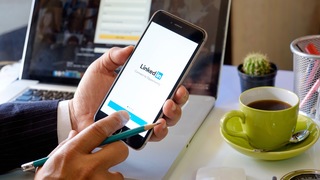LinkedInのプロフィールページを充実させ、転職の可能性を広げよう