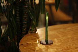 火を使わない革新的なロウソク「Kvel Colors」が残り1日！