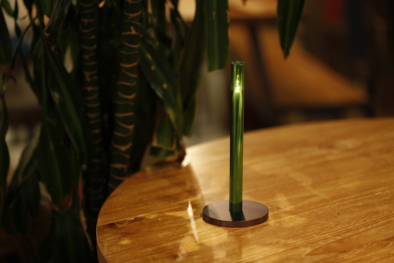 火を使わない革新的なロウソク「Kvel Colors」が残り1日!