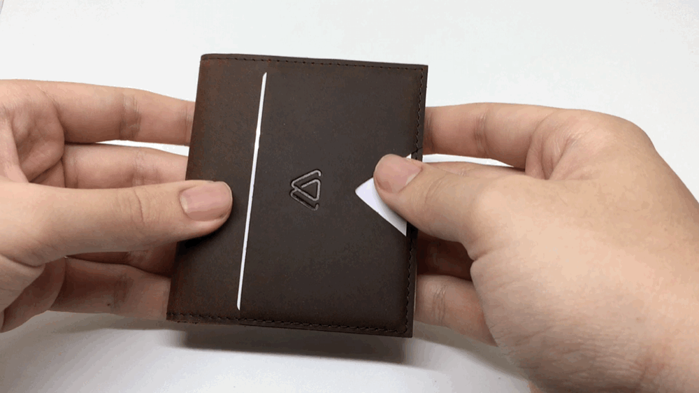 残り1日!カードやお札を入れても厚くならない極薄財布「Mark Bifold」