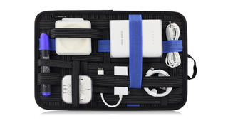 【本日のセール情報】Amazonタイムセールで80%以上オフも! PC周辺機器収納ポーチや多機能ランニングポーチがお買い得に