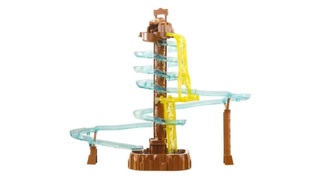 日本人がそうめんで冒険するのは当たり前だ。流れる「そうめんアドベンチャー」