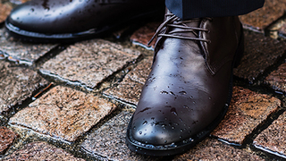 手入れのストレスを軽減。本物の革靴のようなレインシューズまとめ|藤巻百貨店セレクション