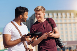 1年の大半を海外を転々として過ごすノマドワーカーが教える、SNSで旅先の友達を作る方法