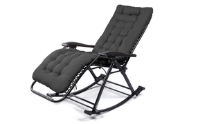 揺られながらくつろぎの時間を。折りたたみ式ロッキングチェアを導入してみては?