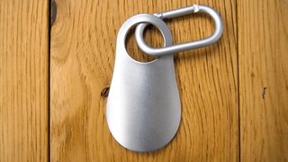 490円と値段もコンパクト。万能感ある無印良品の「携帯用くつべら」