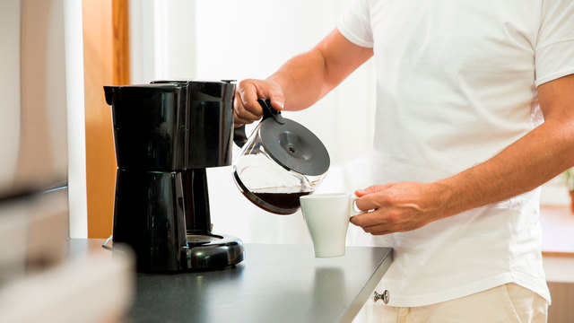 飲み残したコーヒーを無駄なくおいしく活用する簡単アイデア3つ