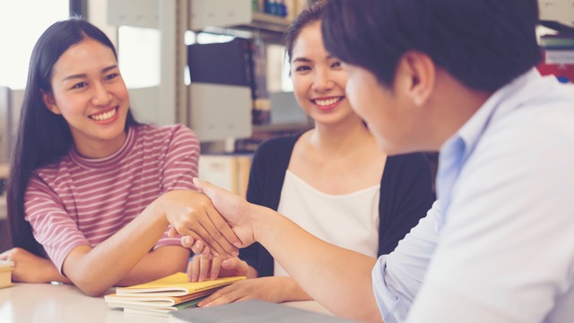 新しい友達を作るには、｢友達の友達｣を紹介してもらうといい